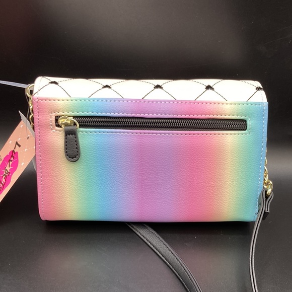 Betsey Johnson Embroidered Heart Rainbow ombré crossbody w/ pouch - Picture 3 of 4